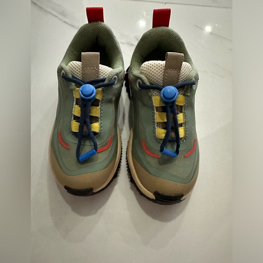 Zara brand new kids shoes size 24
